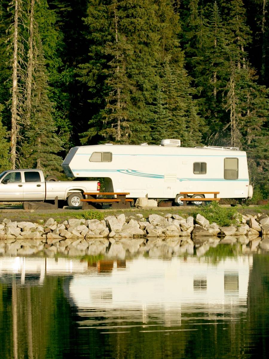 Exploring the Advantages of Camper Shells